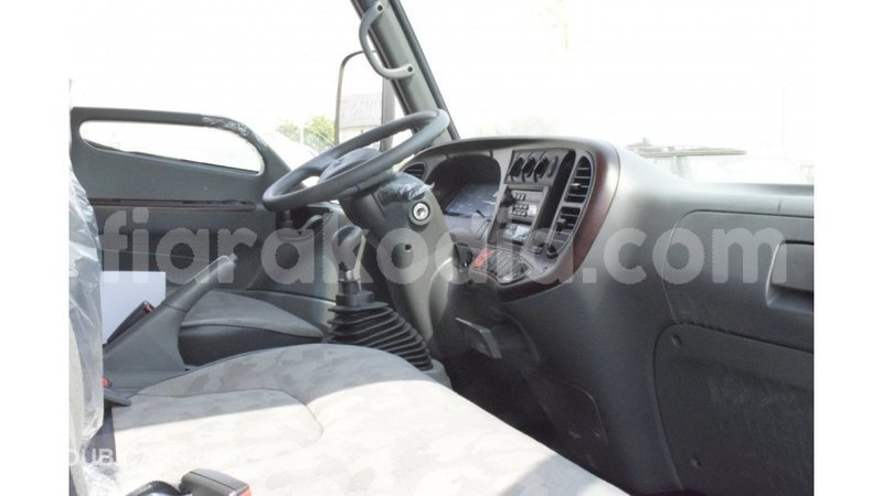 Big with watermark hyundai accent diana import dubai 4873