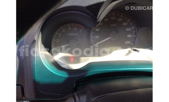 Acheter Import Voiture Toyota Hilux Blanc à Import - Dubai, Diana Acheter Import Voiture Toyota Hilux Blanc à Import - Dubai, Diana