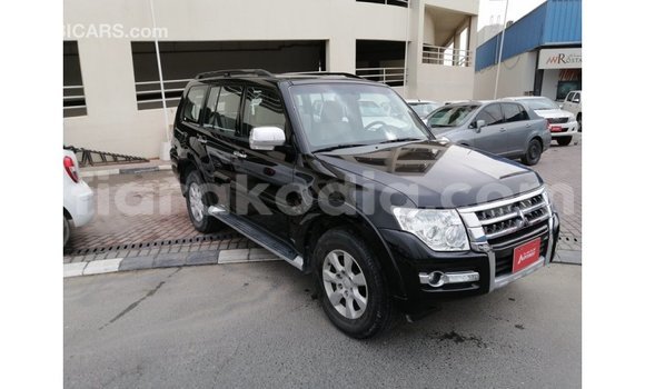 Acheter Import Voiture Mitsubishi Pajero Noir à Import - Dubai, Diana Acheter Import Voiture Mitsubishi Pajero Noir à Import - Dubai, Diana
