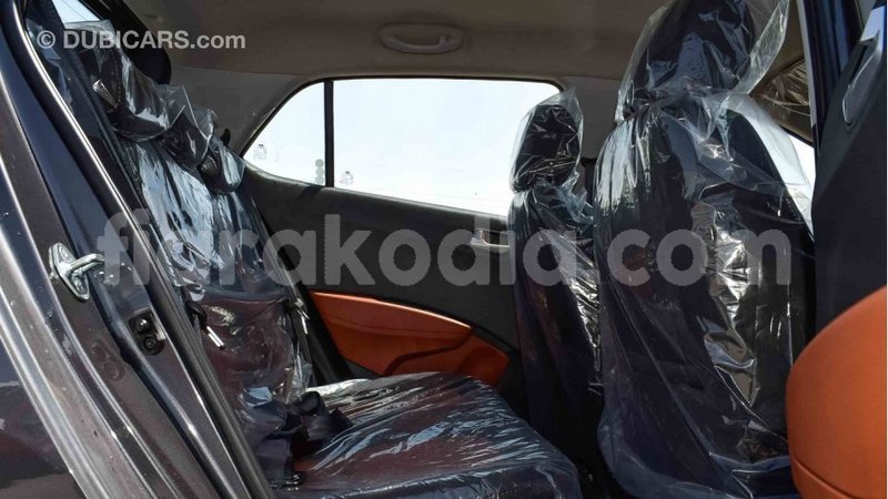 Big with watermark hyundai i10 diana import dubai 4882