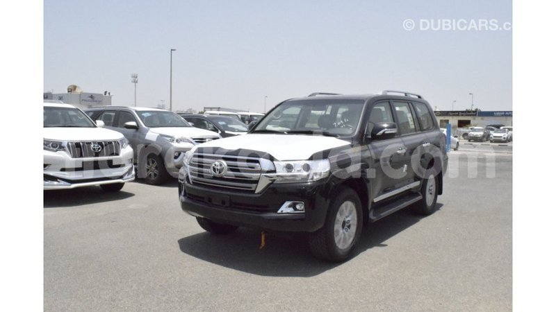 Big with watermark toyota land cruiser diana import dubai 4884