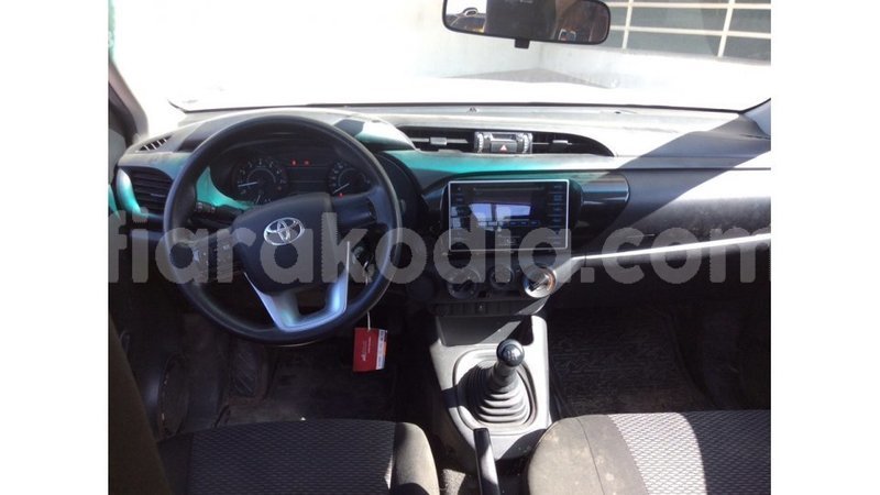 Big with watermark toyota hilux diana import dubai 4887