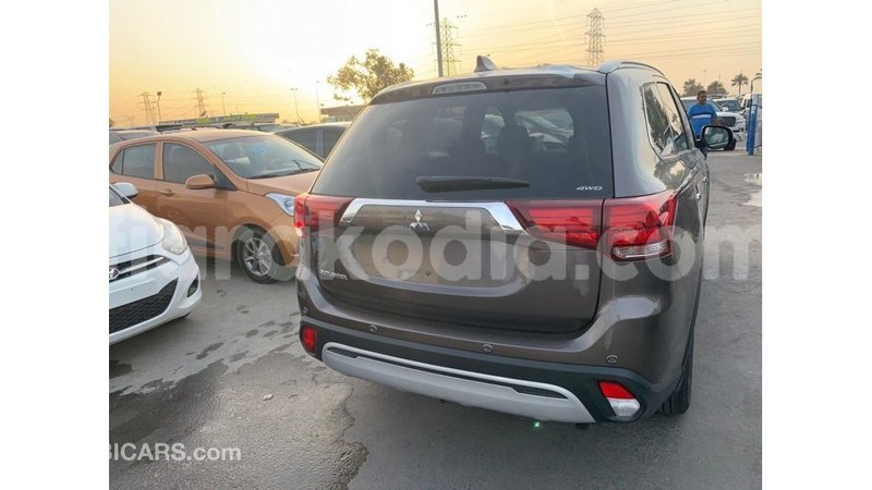 Big with watermark mitsubishi outlander diana import dubai 4897