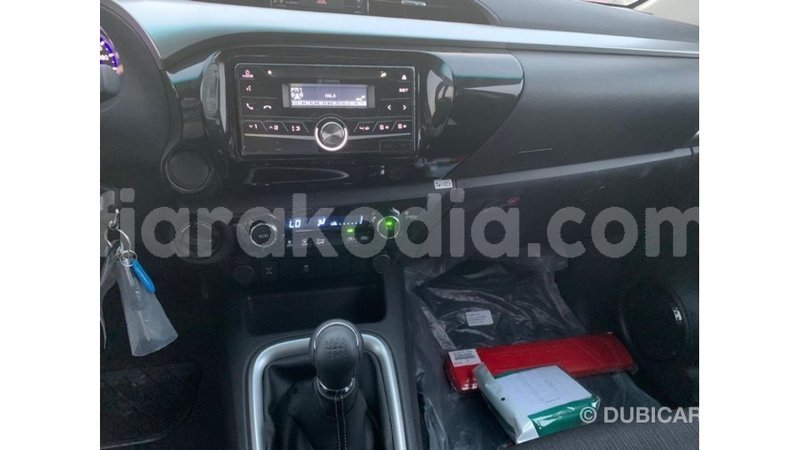 Big with watermark toyota hilux diana import dubai 4912