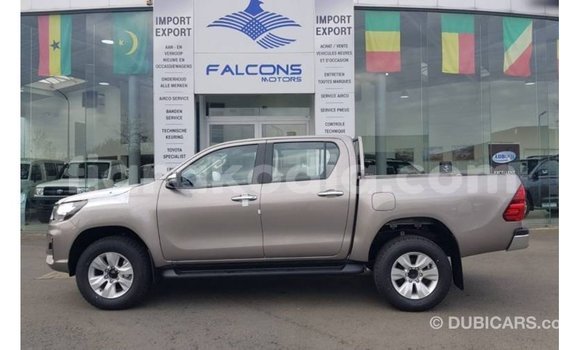 Acheter Import Voiture Toyota Hilux Marron à Import - Dubai, Diana Acheter Import Voiture Toyota Hilux Marron à Import - Dubai, Diana