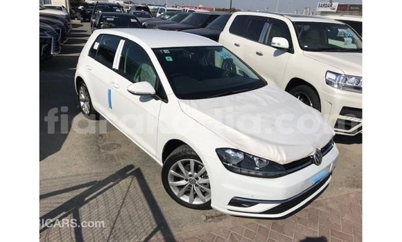 Acheter Import Voiture Volkswagen Golf Blanc à Import - Dubai, Diana Acheter Import Voiture Volkswagen Golf Blanc à Import - Dubai, Diana