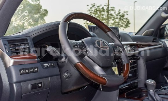 Acheter Import Voiture Lexus LX Noir à Import - Dubai, Diana Acheter Import Voiture Lexus LX Noir à Import - Dubai, Diana