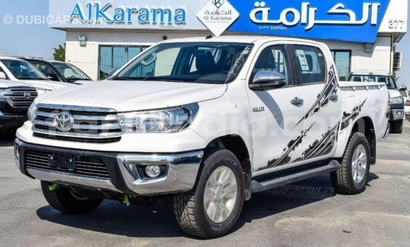 Hividy Toyota Hilux fotsy Car in Import - Dubai in Diana Hividy Toyota Hilux fotsy Car in Import - Dubai in Diana