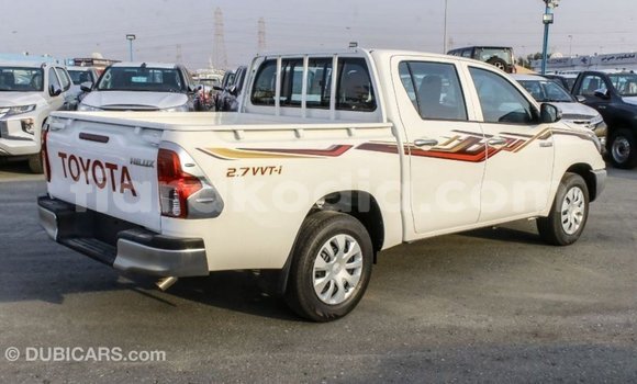 Acheter Import Voiture Toyota Hilux Blanc à Import - Dubai, Diana Acheter Import Voiture Toyota Hilux Blanc à Import - Dubai, Diana