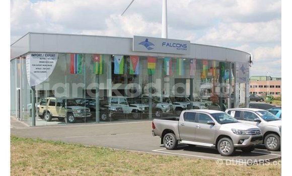 Hividy Toyota Land Cruiser fotsy Car in Import - Dubai in Diana Hividy Toyota Land Cruiser fotsy Car in Import - Dubai in Diana