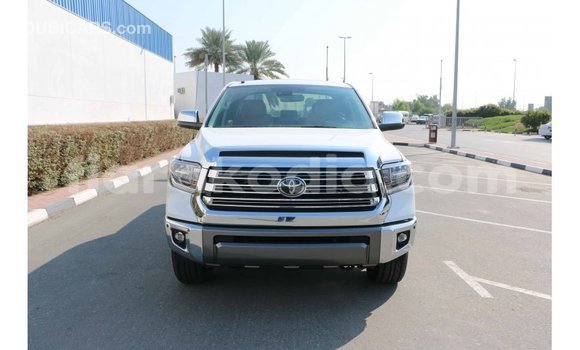 Hividy Toyota Tundra fotsy Car in Import - Dubai in Diana Hividy Toyota Tundra fotsy Car in Import - Dubai in Diana
