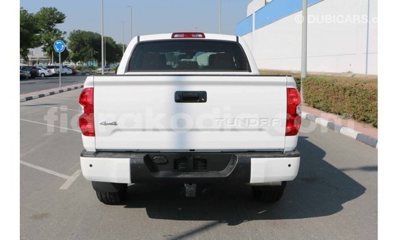 Hividy Toyota Tundra fotsy Car in Import - Dubai in Diana Hividy Toyota Tundra fotsy Car in Import - Dubai in Diana