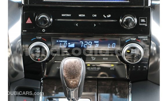 Hividy Toyota Alphard fotsy Car in Import - Dubai in Diana Hividy Toyota Alphard fotsy Car in Import - Dubai in Diana