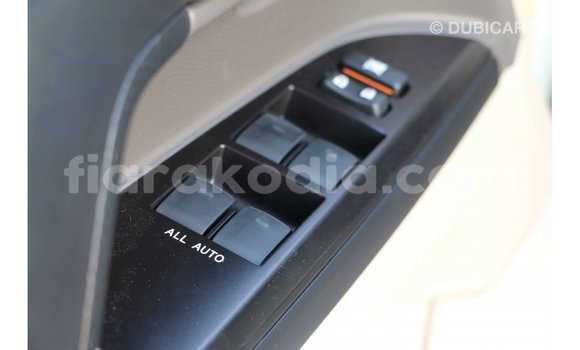 Hividy Toyota Land Cruiser fotsy Car in Import - Dubai in Diana Hividy Toyota Land Cruiser fotsy Car in Import - Dubai in Diana