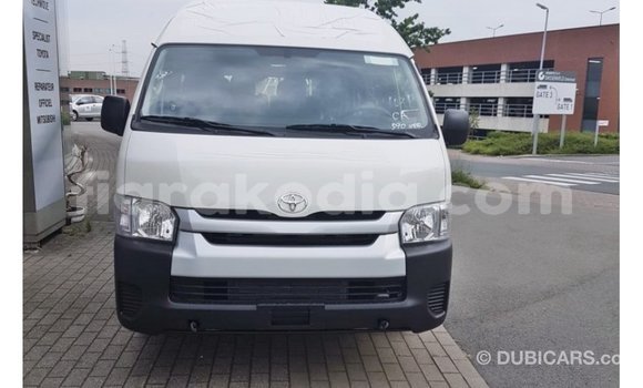 Acheter Import Voiture Toyota Hiace Blanc à Import - Dubai, Diana Acheter Import Voiture Toyota Hiace Blanc à Import - Dubai, Diana