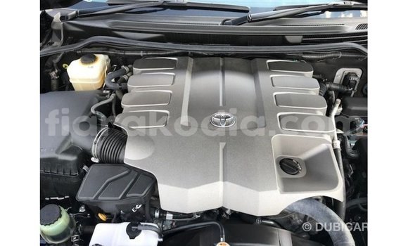 Acheter Import Voiture Toyota Land Cruiser Noir à Import - Dubai, Diana Acheter Import Voiture Toyota Land Cruiser Noir à Import - Dubai, Diana