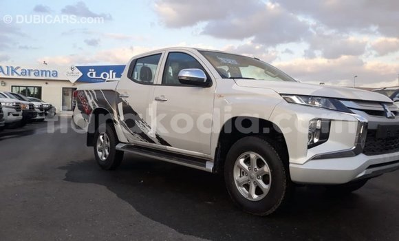 Hividy Mitsubishi L200 fotsy Car in Import - Dubai in Diana Hividy Mitsubishi L200 fotsy Car in Import - Dubai in Diana