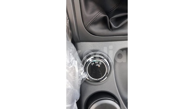 Big with watermark mitsubishi l200 diana import dubai 4985