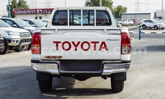 Buy Import Toyota Hilux White Car in Import - Dubai in Diana Buy Import Toyota Hilux White Car in Import - Dubai in Diana