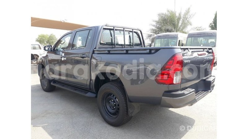 Big with watermark toyota hilux diana import dubai 4994