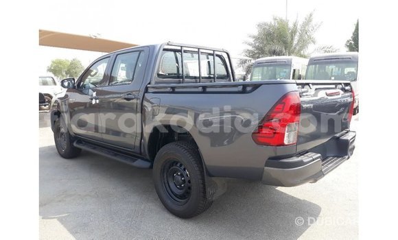 Acheter Import Voiture Toyota Hilux Noir à Import - Dubai, Diana Acheter Import Voiture Toyota Hilux Noir à Import - Dubai, Diana