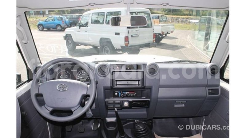 Big with watermark toyota land cruiser diana import dubai 4997