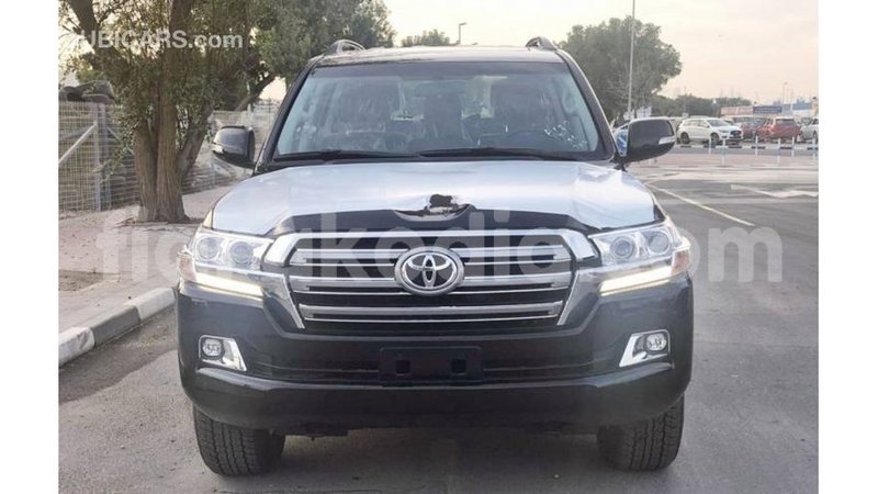 Big with watermark toyota land cruiser diana import dubai 5000