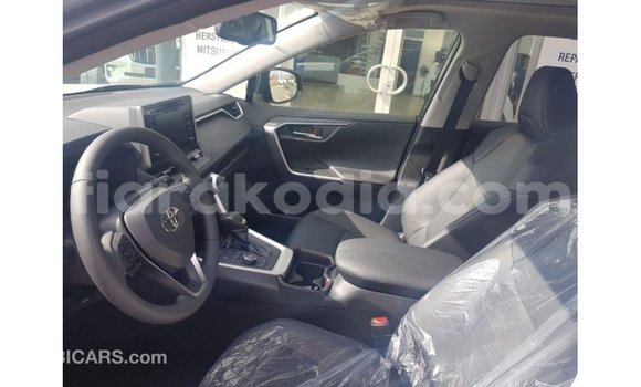 Buy Import Toyota HiAce Other Truck in Import - Dubai in Diana Buy Import Toyota HiAce Other Truck in Import - Dubai in Diana