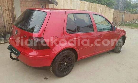 Acheter Occasion Voiture Volkswagen Golf Rouge à Antananarivo au Analamanga Acheter Occasion Voiture Volkswagen Golf Rouge à Antananarivo au Analamanga
