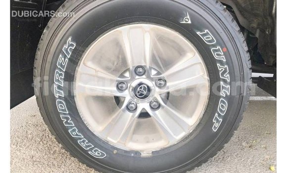 Acheter Import Voiture Toyota Land Cruiser Noir à Import - Dubai, Diana Acheter Import Voiture Toyota Land Cruiser Noir à Import - Dubai, Diana