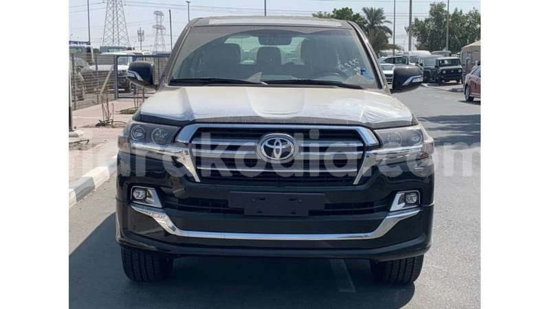 Big with watermark toyota land cruiser diana import dubai 5010