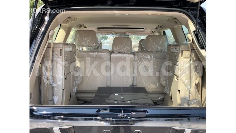 Big with watermark toyota land cruiser diana import dubai 5010