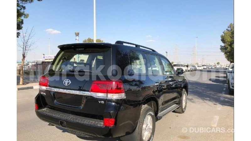 Big with watermark toyota land cruiser diana import dubai 5014