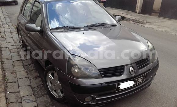Acheter Occasion Voiture Renault Clio Autre à Antananarivo au Analamanga Acheter Occasion Voiture Renault Clio Autre à Antananarivo au Analamanga