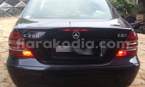 Hividy Mercedes‒Benz C–Class Black Car in Antananarivo in Analamanga Hividy Mercedes‒Benz C–Class Black Car in Antananarivo in Analamanga