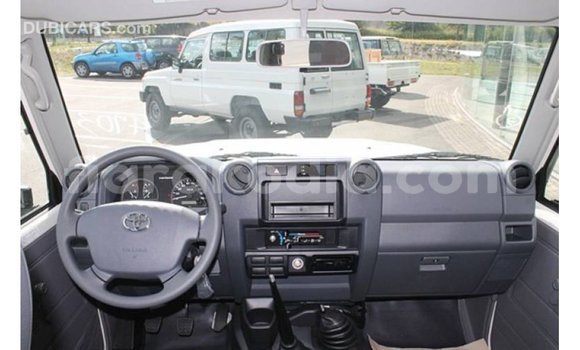 Buy Import Toyota Land Cruiser White Car in Import - Dubai in Diana Buy Import Toyota Land Cruiser White Car in Import - Dubai in Diana