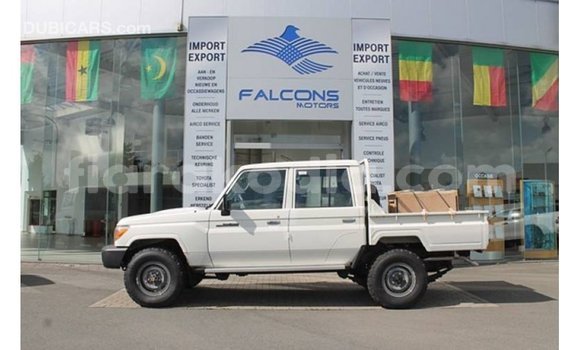Buy Import Toyota Land Cruiser White Car in Import - Dubai in Diana Buy Import Toyota Land Cruiser White Car in Import - Dubai in Diana