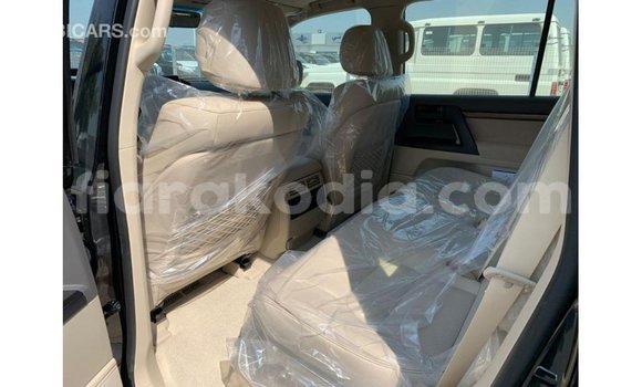 Buy Import Toyota Land Cruiser Black Car in Import - Dubai in Diana Buy Import Toyota Land Cruiser Black Car in Import - Dubai in Diana