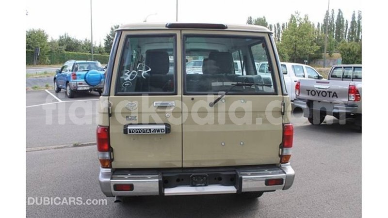 Big with watermark toyota land cruiser diana import dubai 5036