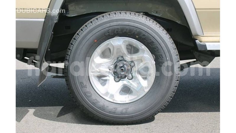 Big with watermark toyota land cruiser diana import dubai 5036