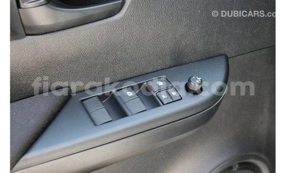 Acheter Import Voiture Toyota Hilux Blanc à Import - Dubai, Diana Acheter Import Voiture Toyota Hilux Blanc à Import - Dubai, Diana