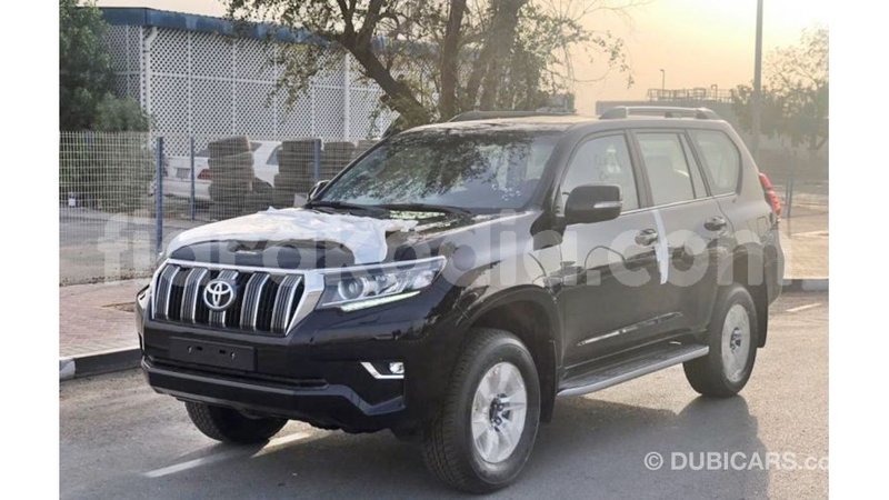 Big with watermark toyota prado diana import dubai 5039