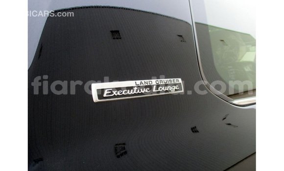 Acheter Import Voiture Toyota Land Cruiser Noir à Import - Dubai, Diana Acheter Import Voiture Toyota Land Cruiser Noir à Import - Dubai, Diana