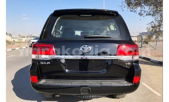 Acheter Import Voiture Toyota Land Cruiser Noir à Import - Dubai, Diana Acheter Import Voiture Toyota Land Cruiser Noir à Import - Dubai, Diana