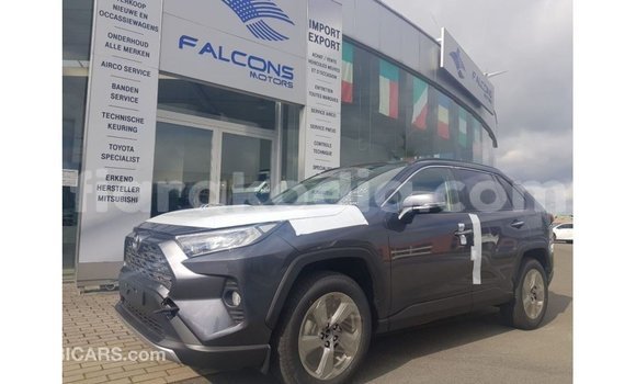 Acheter Import Utilitaire Toyota HiAce Autre à Import - Dubai, Diana Acheter Import Utilitaire Toyota HiAce Autre à Import - Dubai, Diana