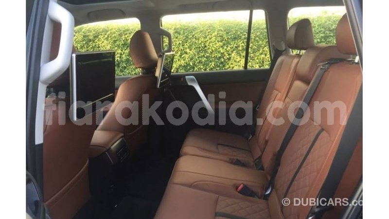 Big with watermark toyota prado diana import dubai 5050