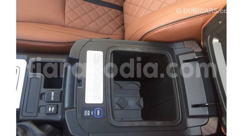 Big with watermark toyota prado diana import dubai 5050