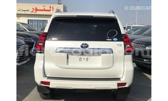 Acheter Import Voiture Toyota Prado Blanc à Import - Dubai, Diana Acheter Import Voiture Toyota Prado Blanc à Import - Dubai, Diana