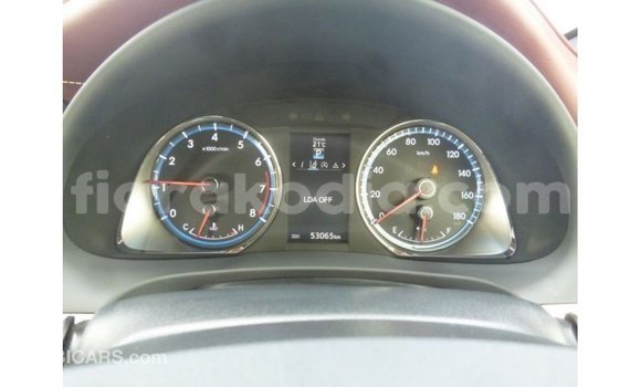 Acheter Import Voiture Toyota Harrier Marron à Import - Dubai, Diana Acheter Import Voiture Toyota Harrier Marron à Import - Dubai, Diana