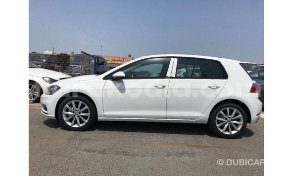 Acheter Import Voiture Volkswagen Golf Blanc à Import - Dubai, Diana Acheter Import Voiture Volkswagen Golf Blanc à Import - Dubai, Diana